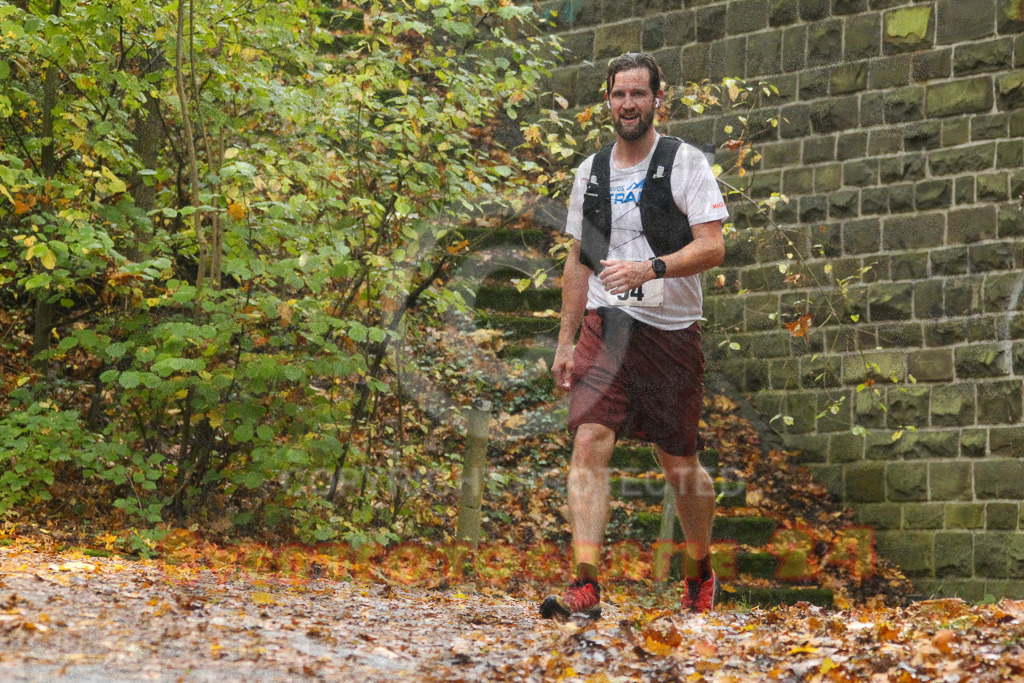 241027_1301_EV4_8165 | Sportfotografie im Rhein-Sieg Kreis, Köln, Bonn, NRW, Rheinland Pfalz, Hessen, etc. Unser Tätigkeitsfeld umfasst den Laufsport vom Volkslauf über den Marathon, Duathlon, Triathon bis zum Ultralauf wie Kölnpfad Ultra oder Schindertrail.