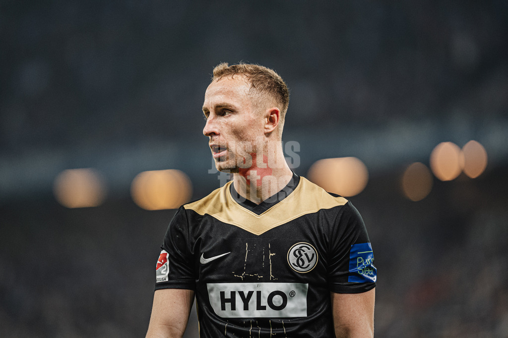 Fußball | Männer | Saison 2024/2025 | 2. Fußball-Bundesliga | 27. Spieltag | Hamburger SV vs. SV 07 Elversberg | 28.03.2025 | Maurice Neubauer (#33, SV 07 Elversberg)