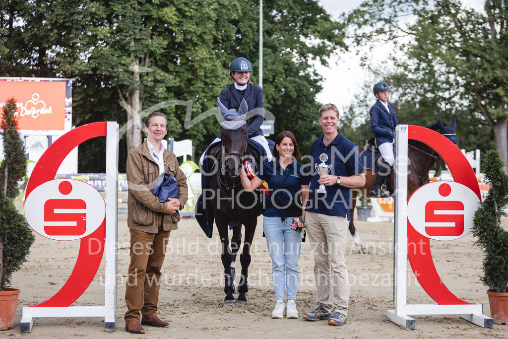 230827_Delbrueck_A-Spr2-875 | Deine schönsten Turniermomente als professionelle Fotos! Entdecke hochwertige Pferdesport-Fotografie im Online-Shop. Jetzt Fotos finden & bestellen!