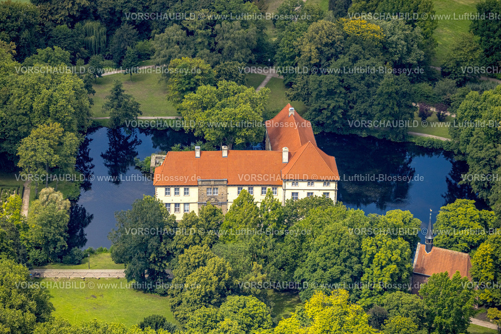 Herne230802861 | Luftbild, Wasserschloss Strünkede, Baukau, Herne, Ruhrgebiet, Nordrhein-Westfalen, Deutschland