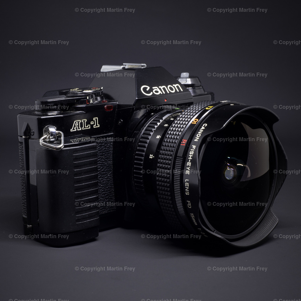 2023_FD005_1x1 | Canon AL-1 black with FD 15mm f/2.8 fisheye - Realisiert mit Pictrs.com