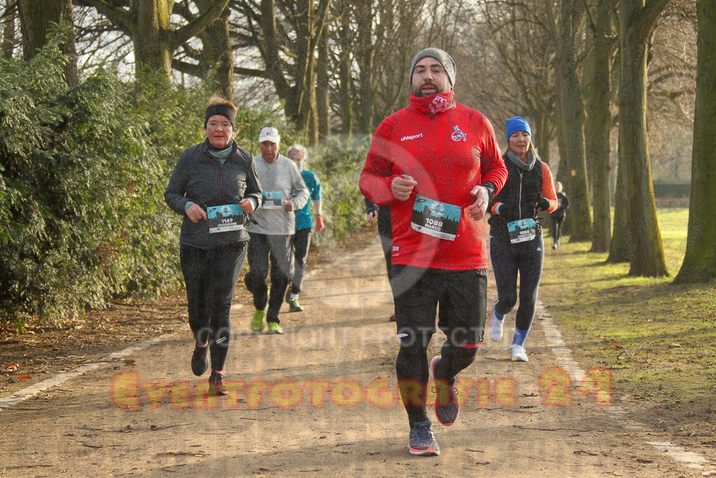 241231_1022_EV4_4035 | Sportfotografie im Rhein-Sieg Kreis, Köln, Bonn, NRW, Rheinland Pfalz, Hessen, etc. Unser Tätigkeitsfeld umfasst den Laufsport vom Volkslauf über den Marathon, Duathlon, Triathon bis zum Ultralauf wie Kölnpfad Ultra oder Schindertrail.