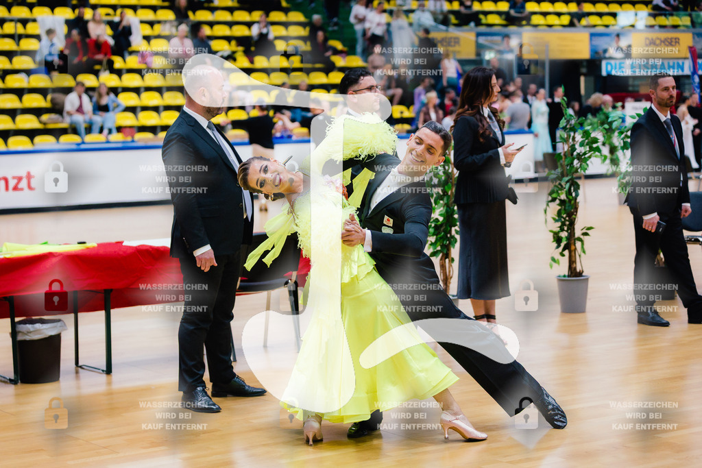 Hessen Tanzt WDSF International Open Standard 5th (86) Vladyslav Tsykhanovskyi _ Veronika Tsikhanovska (Schwarz-Weiß-Club Pforzheim)-2025-05-17-9582 | Webshop for digital downloads and prints of dance sport, event & show photographer Julian Link - Realisiert mit Pictrs.com