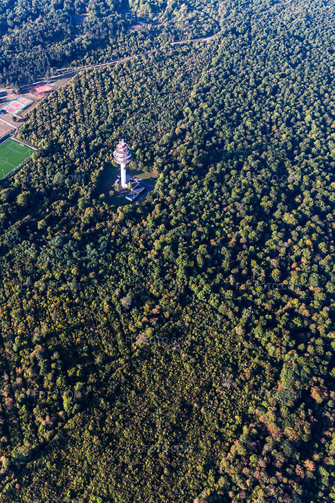 Aerial view: View of the town in Ludres in the state Meurthe et Moselle, France.Photo: IMG_117875.jpg taken on 09/14/2019 by Werner Riehm/FLY-FOTO.comResolution of the original: 2396 x 3595 px