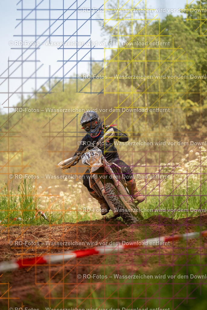 Wolfshausen 5 Lauf -430 | Sportfotografie von RO-Fotos: Motorsport, Motocross, Enduro, Laufveranstaltungen und Triathlon. Professionelle Fotos von Sportlern und Events. - Realisiert mit Pictrs.com