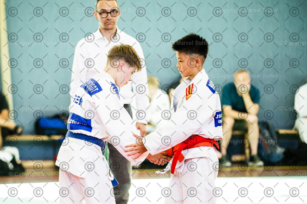250920-111904-_G2A0036-MarcelSutter | Finde und bestelle deine Sport- und Eventfotos in höchster Qualität. Professionelle Aufnahmen von Wettkämpfen, Veranstaltungen und Outdoor-Events – schnell und einfach online bestellen. - Realisiert mit Pictrs.com