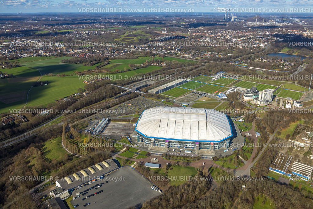 Gelsenkirchen230211374 | Luftbild, Veltins-Arena Bundesligastadion des FC Schalke 04 mit geschlossenem Dach, Berger Feld,Erle, Gelsenkirchen, Ruhrgebiet, Nordrhein-Westfalen, Deutschland