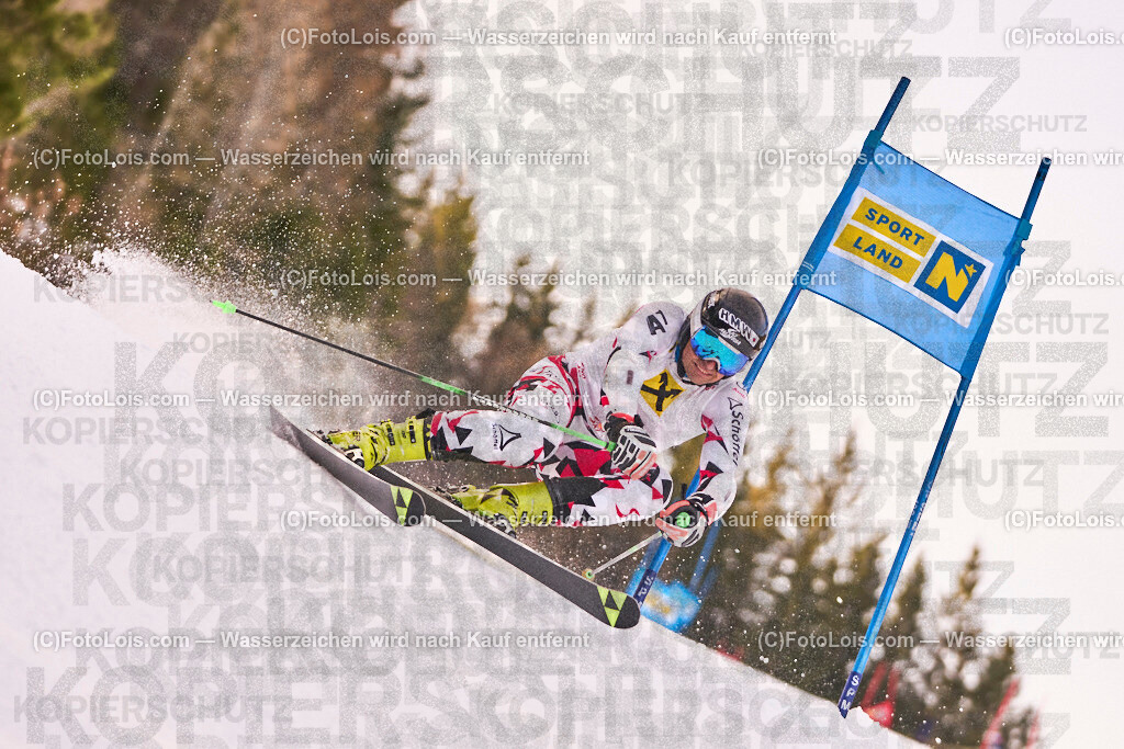 ALP1070_MastersCup-RTL-II_LKHF_Schachinger Heinz | NÖ Raiffeisen MastersCup, Jugend - Damen - Herren, Riesentorlauf-Rennen 2 auf der Fuchswaldpiste in Lackenhof am Ötscher, durchführender Verein: Schiklub Lackenhof, So 9. Februar 2025.