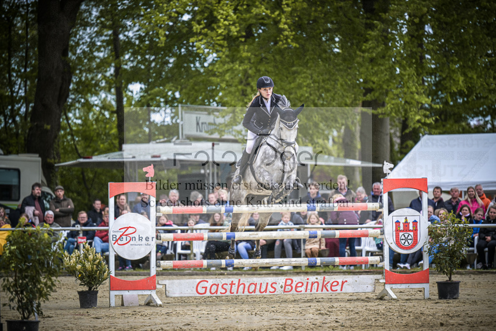 DOS_1702 | Entdecke hochwertige Reitturnierfotos von Foto Oger. Professionell, emotional und authentisch – jetzt Lieblingsmomente im Shop bestellen.Deutschlandweite Turnierfotografie. - Realisiert mit Pictrs.com