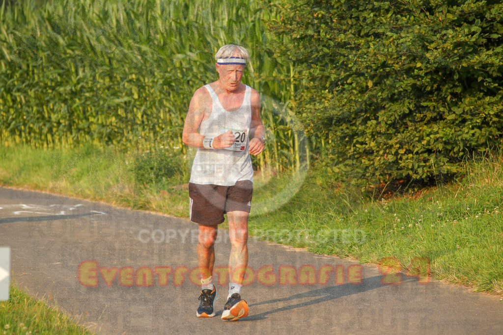 240802_1938_EV4_3943 | Sportfotografie im Rhein-Sieg Kreis, Köln, Bonn, NRW, Rheinland Pfalz, Hessen, etc. Unser Tätigkeitsfeld umfasst den Laufsport vom Volkslauf über den Marathon, Duathlon, Triathon bis zum Ultralauf wie Kölnpfad Ultra oder Schindertrail.