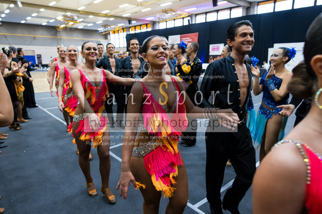 202603145_LL_Lat-Formationen_Nbg_5303 | Tanzsportbilder, Standardtanz, Lateintanz, WDSF, DTV, LTVB, dancecomp, goc, hessen tanzt, blaues band der spree, walzer, tango, wiener walzer, slowfox, quickstepp, samba, rumba, cha-cha-cha, paso doble. jive, hd-kroft photography, turniertanzsport