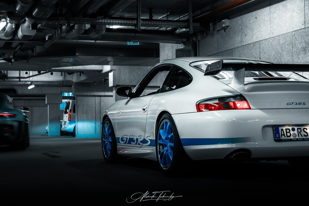 R6AT6400 _Alexander Tschuncky | Entdecken Sie die faszinierende Welt von Alexander Tschuncky Arts: Kreative Fotografie, atemberaubende Automobilkunst und hochwertiger Bilderdruck. Lassen Sie sich inspirieren! - Realisiert mit Pictrs.com