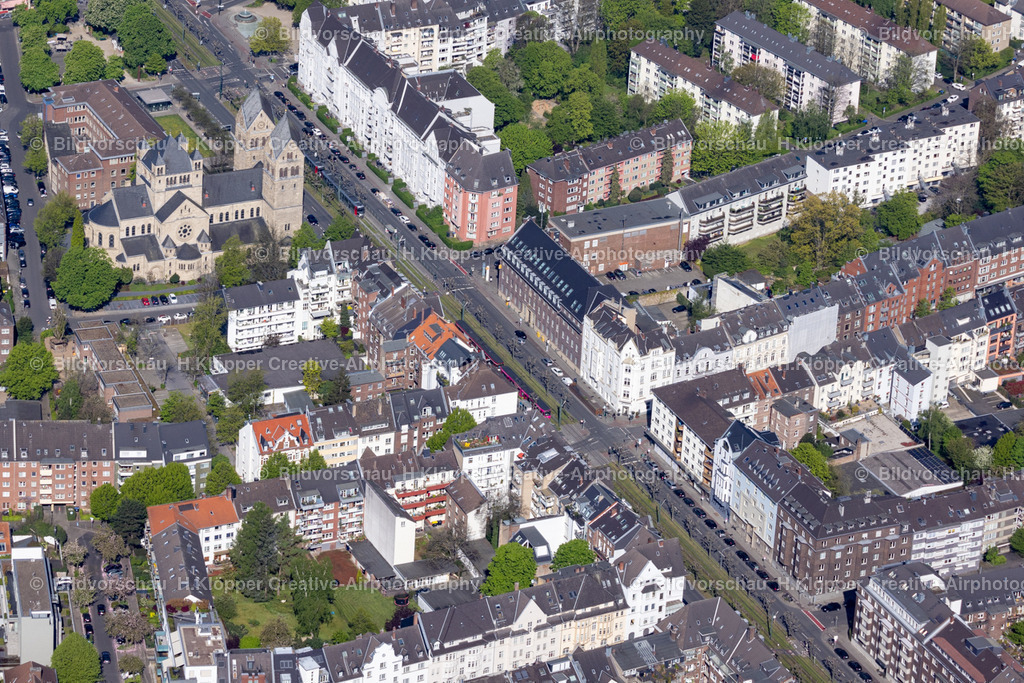 Luftbild Düsseldorf Oberkassel -Kath. Kirche St. Antonius Luegallee  439A3544 | Luftbildfotografie Hermann Klöpper/ Creative-Airphotography - Realisiert mit Pictrs.com