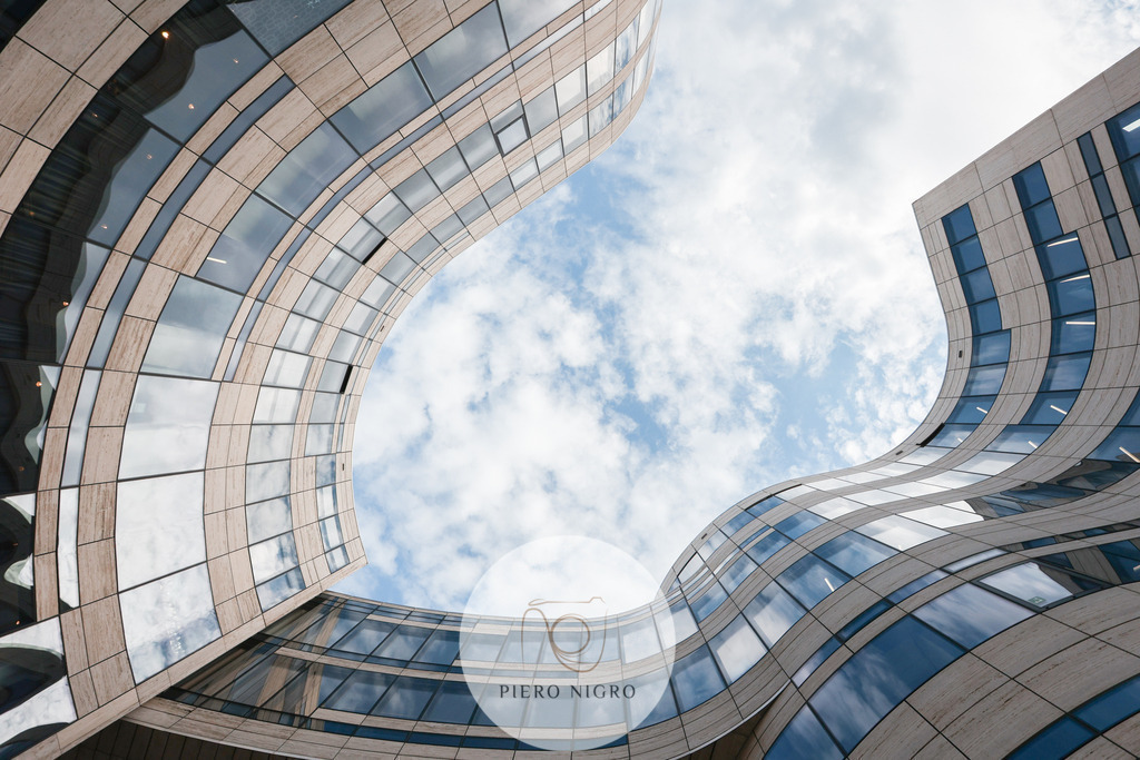 4K1A5627_KöBogen_LookUP | Galleria Dei Moment - Fotografie D' Arte | Wallart | Fotokunst - Realisiert mit Pictrs.com