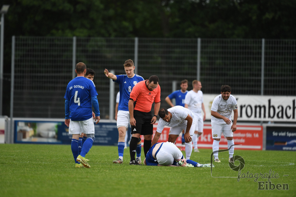 1. FC Nordenham-SV GOTANO | Kreispokal Finale Jade-Weser-Hunte 1. Mannschaften; 1.FC Nordenham (weiß)-SV GOTANO (blau) am 15.06.2025 in Rastede (Sportanlage Köttersweg), Photo: Philip Eiben 2025 - Realisiert mit Pictrs.com