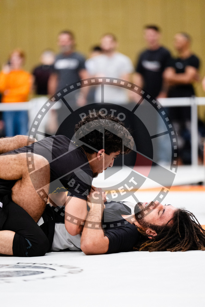 20251122PBB16046 | Athletes compete during the Grappling Industries Berlin Jiu-Jitsu and Grappling Championship, on November 22, 2025 in Berlin, Germany. © photoblackbelt