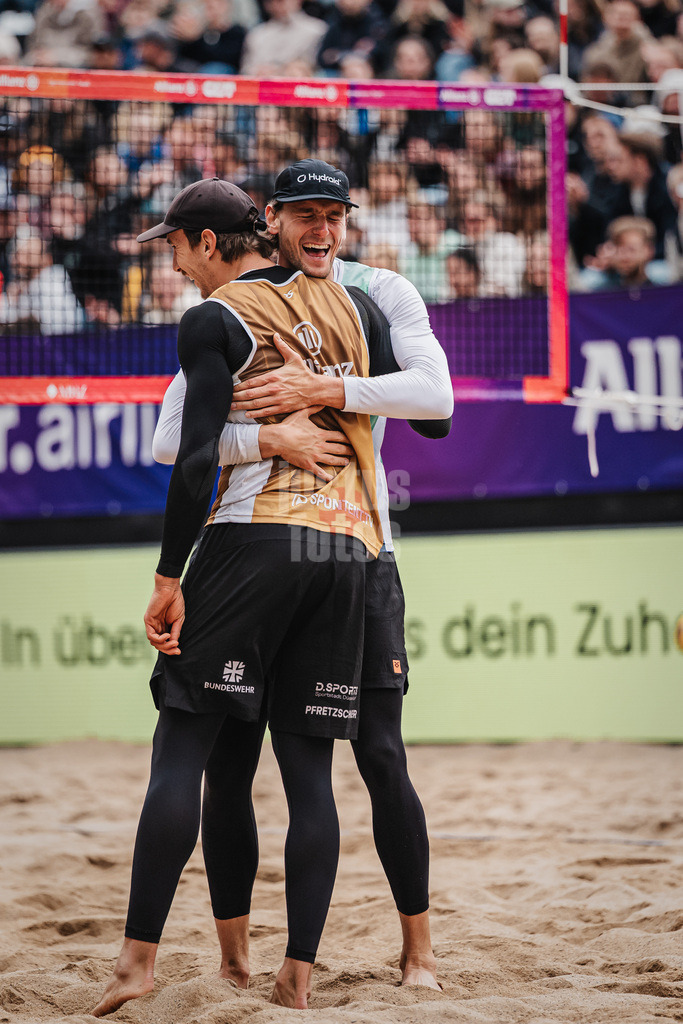Beachvolleyball | Männer | Allianz German Beach Tour 2026 | Tourstop Düsseldorf | 17.05.2026 | v.l. Lukas Pfretzschner und Paul Henning