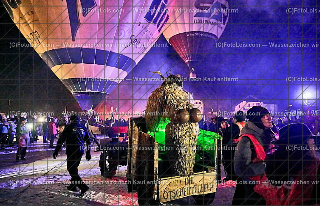 ALP8126_Nacht der Ballone_Oetscherteufeln | (C)FotoLois.com, Alois Spandl. NACHT DER BALLONE im Weitental vor der Ötscherlift-Talstation, Ballonsportclub Ötscherland & Ötscher Tourismusverband, Do 28. Dez. 2023.