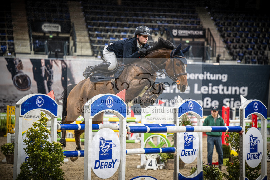 DOS_1403 | Entdecke hochwertige Reitturnierfotos von Foto Oger. Professionell, emotional und authentisch – jetzt Lieblingsmomente im Shop bestellen.Deutschlandweite Turnierfotografie. - Realisiert mit Pictrs.com