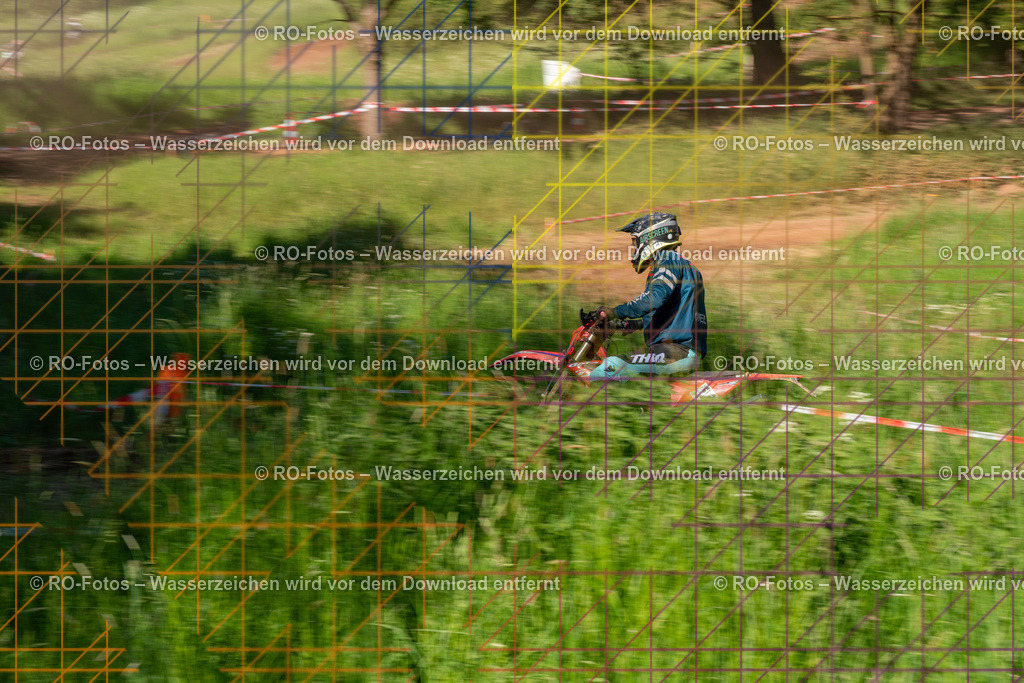 Wolfshausen 3 Lauf -1662 | Sportfotografie von RO-Fotos: Motorsport, Motocross, Enduro, Laufveranstaltungen und Triathlon. Professionelle Fotos von Sportlern und Events. - Realisiert mit Pictrs.com