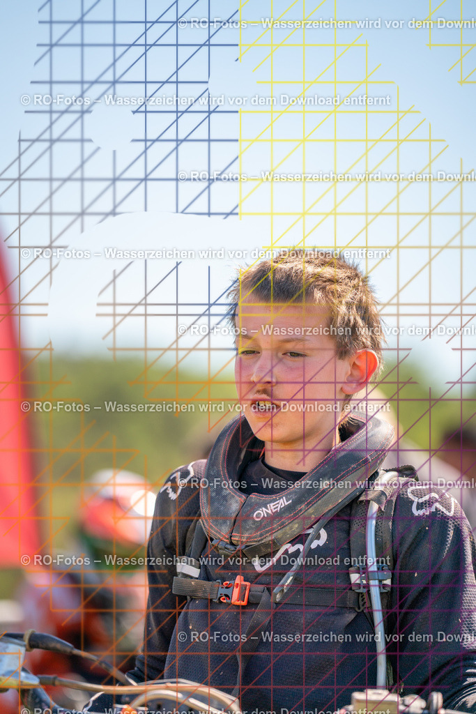 Wolfshausen 1 Lauf -1048 | Sportfotografie von RO-Fotos: Motorsport, Motocross, Enduro, Laufveranstaltungen und Triathlon. Professionelle Fotos von Sportlern und Events. - Realisiert mit Pictrs.com