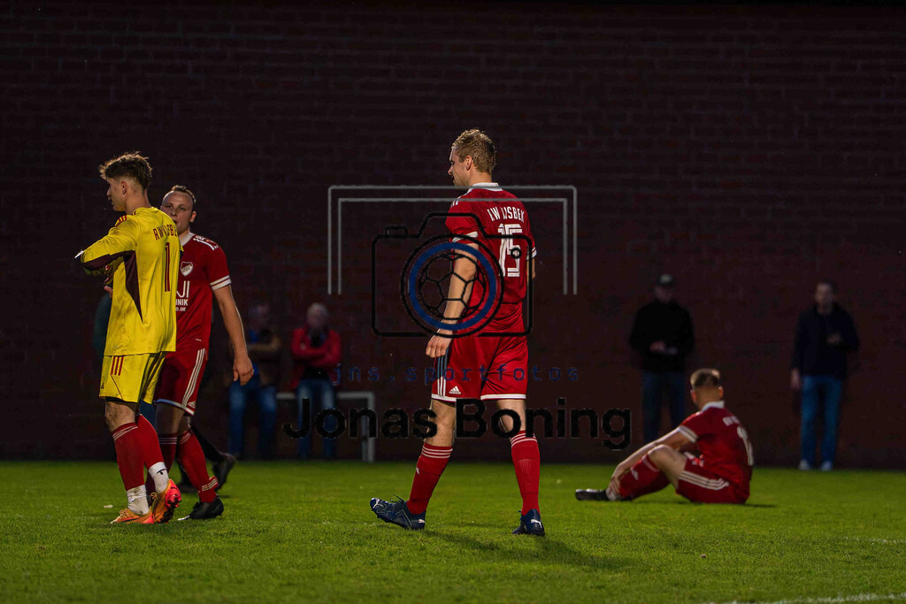 Fußball I Herren I Saison 2025-2026 I Bezirksliga Weser-Ems 4 I 19. Spieltag I SV RW Visbek - SV Hansa Friesoythe I 09402 | jns.sportfotos - Realisiert mit Pictrs.com