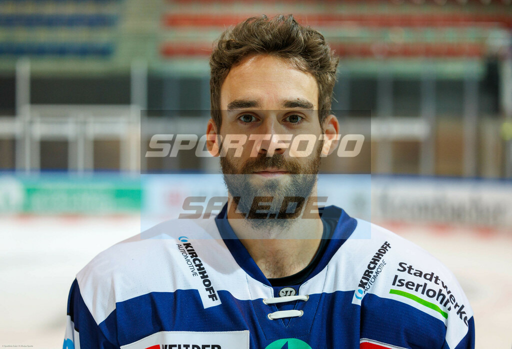 Iserlohn Roosters Teamshooting | Tim Bender - Realisiert mit Pictrs.com