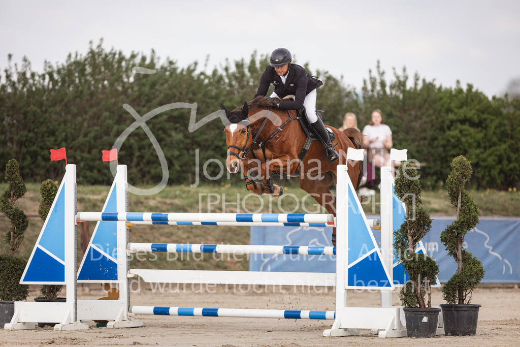 250416_M2-Springen-400 | Deine schönsten Turniermomente als professionelle Fotos! Entdecke hochwertige Pferdesport-Fotografie im Online-Shop. Jetzt Fotos finden & bestellen!