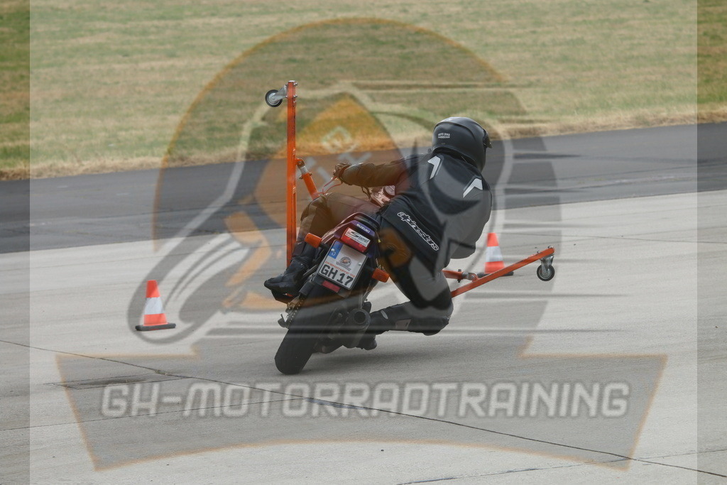IMG_3318 | gh-motorradtraining-foto.de - Realisiert mit Pictrs.com