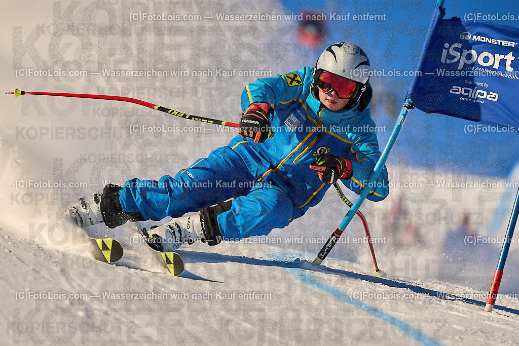 ALP2317_MASTERS-Cup_GS_Vorlaeufer | (C)FotoLois.com, Alois Spandl. FIS Masters-Cup Wildschönau, Giant Slalom auf der Piste Schatzberg GS, Siegerehrung auf dem Dorfplatz Niederau, Sa 13. Januar 2024.