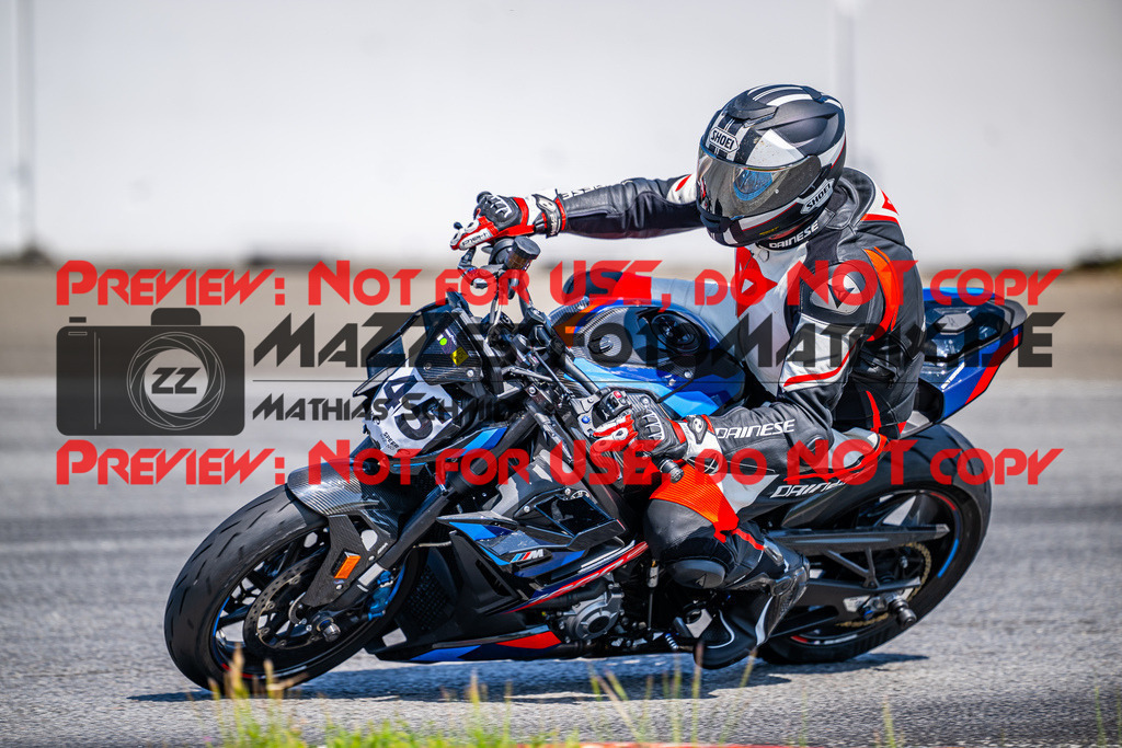 MaZZes_FotoMatrix_240520_6021986_9625 | GELB