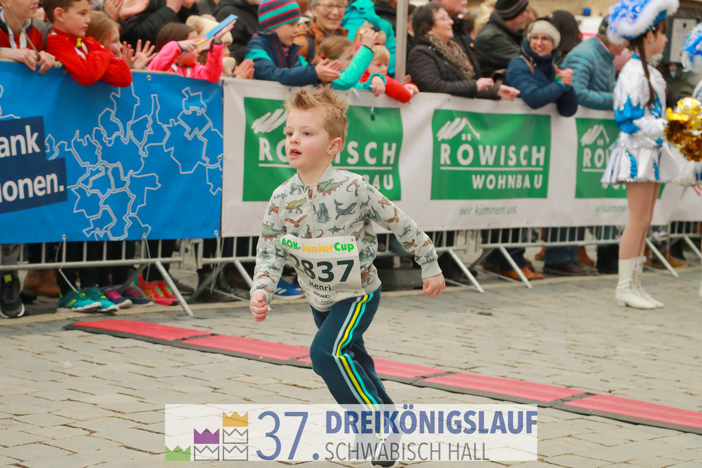 AOK JuniorCup 400m | 3Koenigslauf 2023 - Realisiert mit Pictrs.com