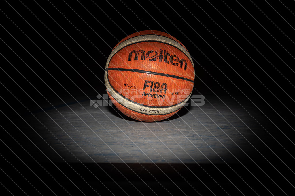 Basketball_single_20210909_JSpicselweb_EOSR0147 | Dein Fotograf aus dem Landkreis Stade für Sport und Events - Realisiert mit Pictrs.com