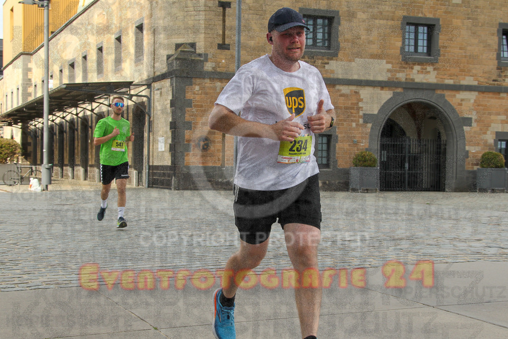 250920_1527_EV4_8836 | Sportfotografie im Rhein-Sieg Kreis, Köln, Bonn, NRW, Rheinland Pfalz, Hessen, etc. Unser Tätigkeitsfeld umfasst den Laufsport vom Volkslauf über den Marathon, Duathlon, Triathon bis zum Ultralauf wie Kölnpfad Ultra oder Schindertrail.