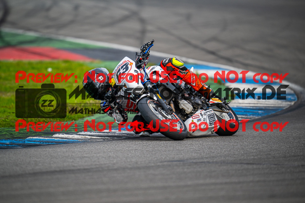 MaZZes_FotoMatrix_220924_2501 | TWIN CUP