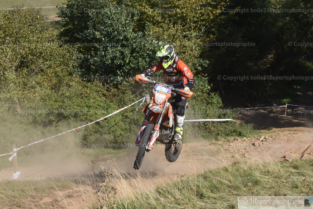 DSC_0304 | Sportfotografie , Motorsport, Motoross, Reitsport, Mointainbike, Enduro,
Landschaft , Outdoor, Eventfotografie, Landschaft, Bilder online bestellen - Realisiert mit Pictrs.com