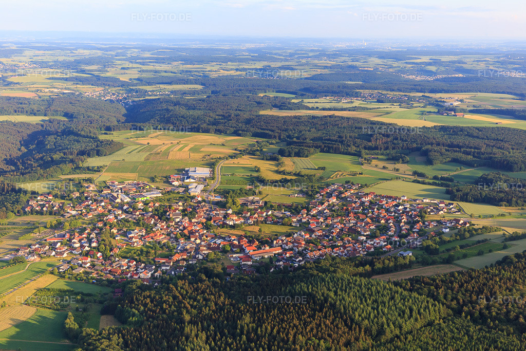 Luftbild: Ortsansicht aus Norden in Limbach im Bundesland Baden-Württemberg in Deutschland. Foto: IMG_107581.jpg vom 02.06.2018 durch Werner Riehm/FLY-FOTO.de