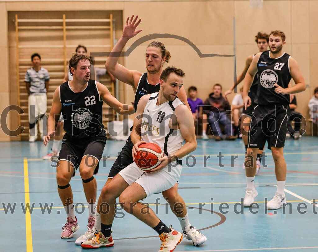 2023-10-08_048_TSV_Vaterstetten_gegen_ESV_Staffelsee | Vaterstetten, Deutschland, 08.10.2023:
Basketball, Bayernliga Herren Süd 2023 / 2024, 3. Spieltag, TSV Vaterstetten gegen ESV Staffelsee, Endergebnis: 62:90

Foto: Christian Riedel / fotografie-riedel.net