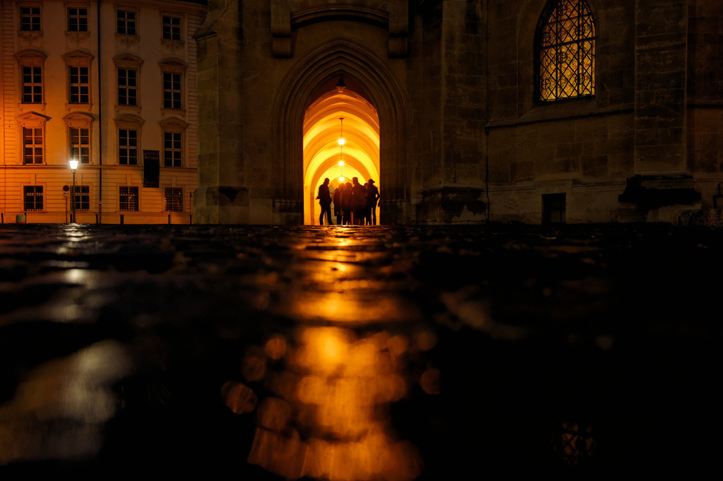 Minoritenplatz | Wien, Austria - December 03, 2011: Minoritenplatz. - Realisiert mit Pictrs.com