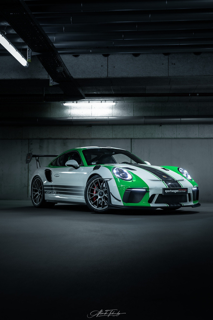 R6AT0273 _Alexander Tschuncky | Entdecken Sie die faszinierende Welt von Alexander Tschuncky Arts: Kreative Fotografie, atemberaubende Automobilkunst und hochwertiger Bilderdruck. Lassen Sie sich inspirieren! - Realisiert mit Pictrs.com