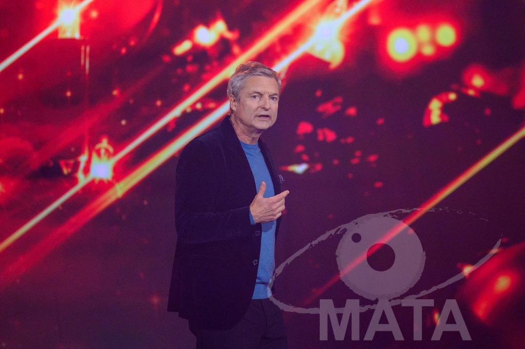 _DWA1652 | Österreichischer Kabarettist und Schauspieler Alfred Dorfer bei '30 Jahre Sternstunden-Gala 2023' in der Frankenhalle. Nürnberg, 15.12.2023 - Realisiert mit Pictrs.com