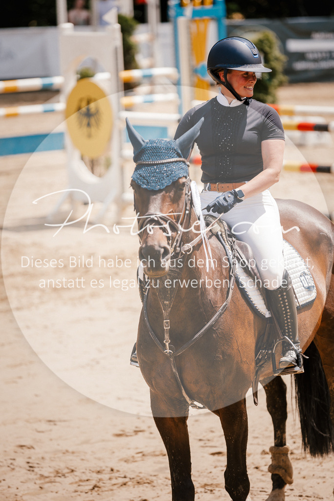 3I6A8151 | Stimmungsvolle Portraits und Reitsportfotografie im Ruhrgebiet und im Münsterland.

Pferdefotografie, Hundefotografie, Tierfotografie, Reportagen, Portraits von Tier und Mensch, Turnierfotografie in Bochum, Recklinghausen, Marl, Haltern am See, Dülmen.. - Realisiert mit Pictrs.com