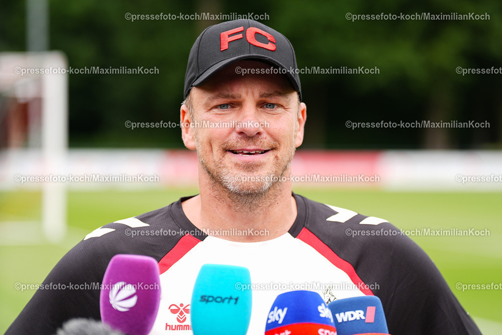 xYDR07072501071 | 07.07.2025, xydrx, Fußball, Trainingsauftakt, 1.FC Köln, Geißbockheim: Lukas Kwasniok (Cheftrainer 1.FC Köln)