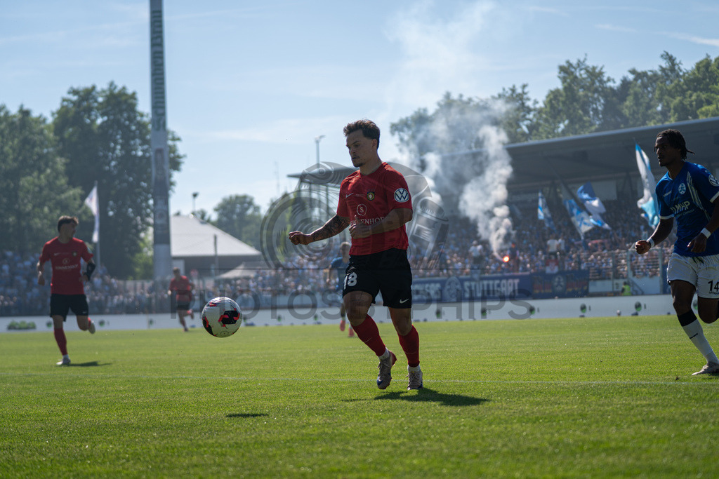 Stuttgarter Kickers vs. SG Sonnenhof Großaspach, Fussball, WFV-Pokal, Finale, 23.05.2026 | Niklas Pollex (SG Sonnenhof Großaspach, #18),Stuttgarter Kickers vs. SG Sonnenhof Großaspach, Fussball, WFV-Pokal, Finale, 23.05.2026