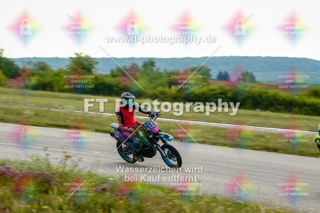 Chambley Juli-0161 | Hier findet Ihr Bilder von Touristenfahrten auf der Nürburgring Nordschleife oder von anderen Veranstaltungen die ich besucht habe. Viel Spass beim Durch Schauen 