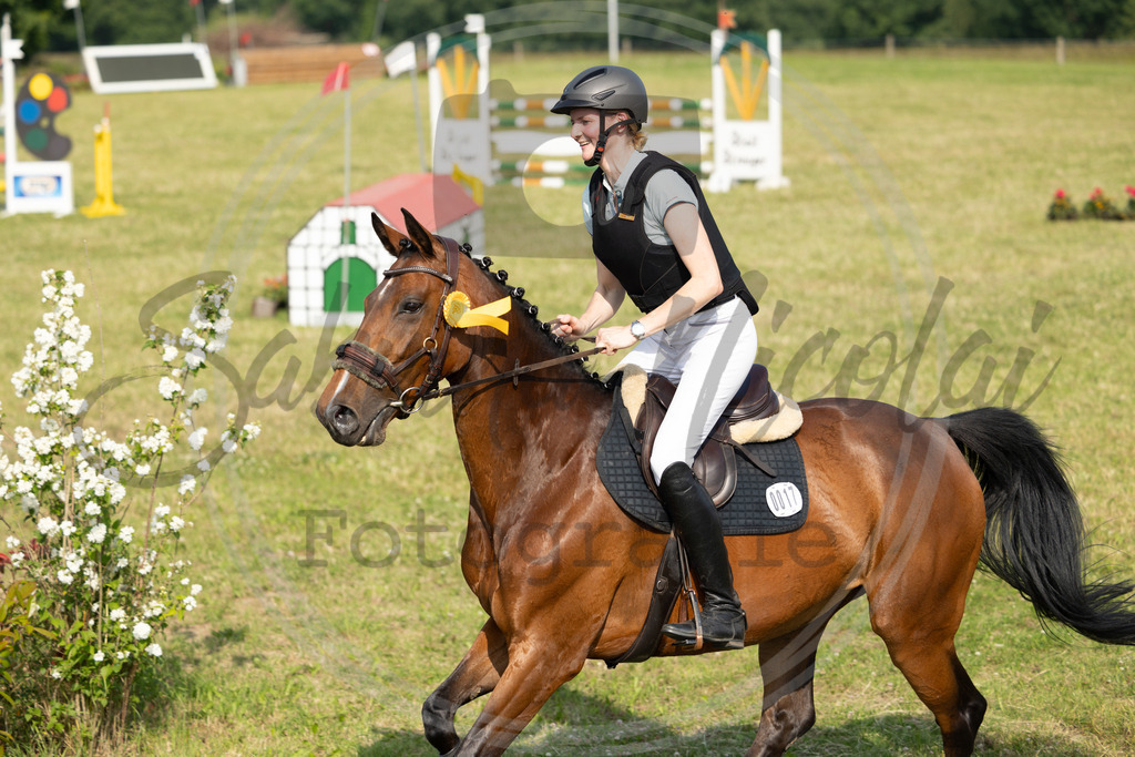 994A1728 | sabrinanicolaifotografie - Realisiert mit Pictrs.com