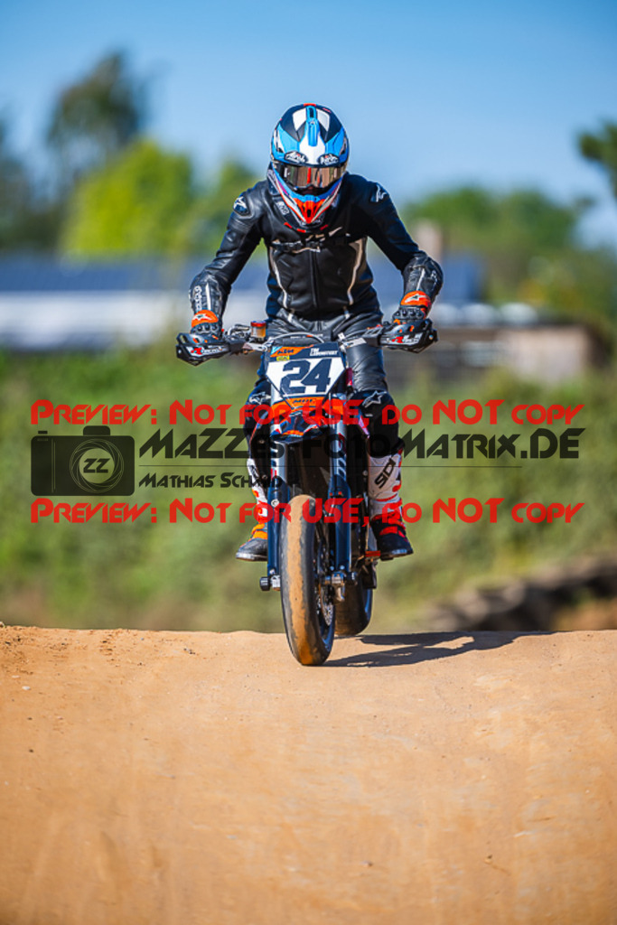 MaZZes_FotoMatrix_230916_1647 | S4