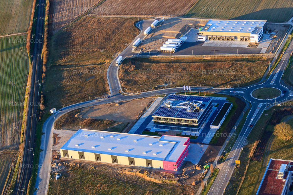 Luftbild: ITK Engineering GmbH im Gewerbegebiet Im Speyerer Tal in Rülzheim im Bundesland Rheinland-Pfalz in Deutschland. – Foto: IMG_62273.jpg vom 23.02.2014 durch Werner Riehm/FLY-FOTO.de – Auflösung des Originals: 4752 x 3168 px – ITK Engineering - Ihr Partner für Digital Engineering