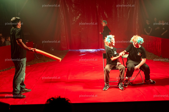 Zirkusvorstellung der MS Feldkirchen Digital | Bildershop von pixelworld.at - Realisiert mit Pictrs.com