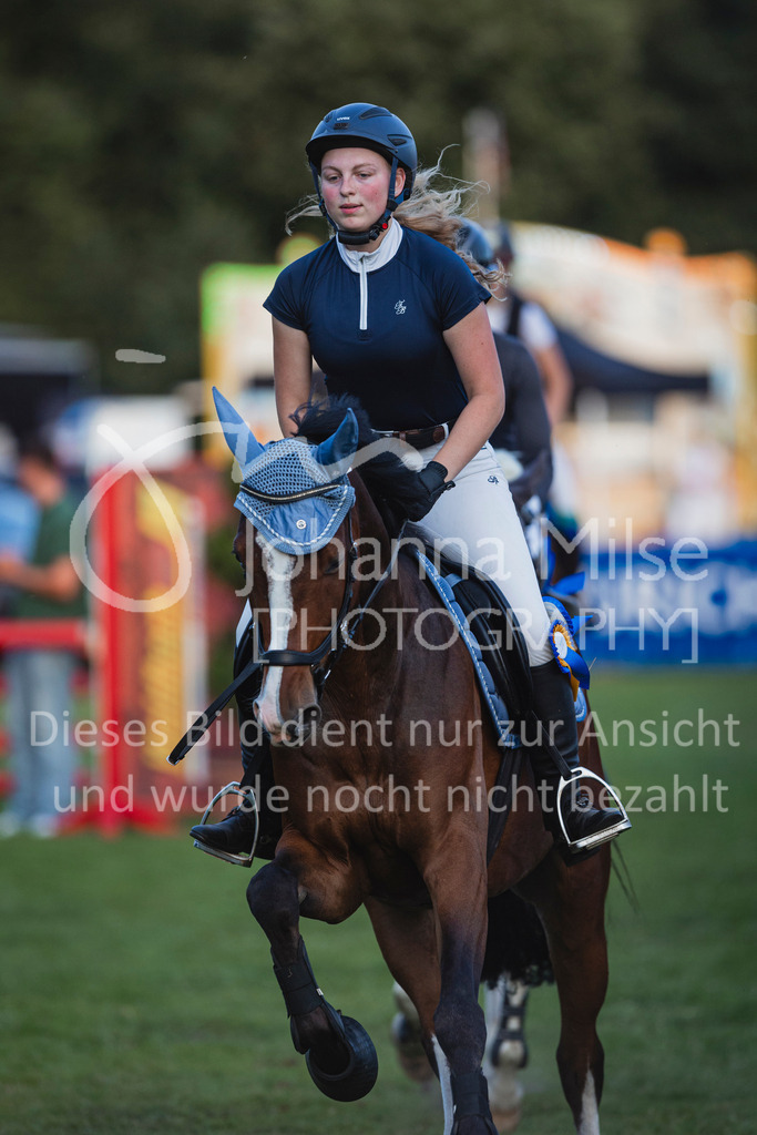 240719_LC_Mannschaft-773 | Deine schönsten Turniermomente als professionelle Fotos! Entdecke hochwertige Pferdesport-Fotografie im Online-Shop. Jetzt Fotos finden & bestellen!